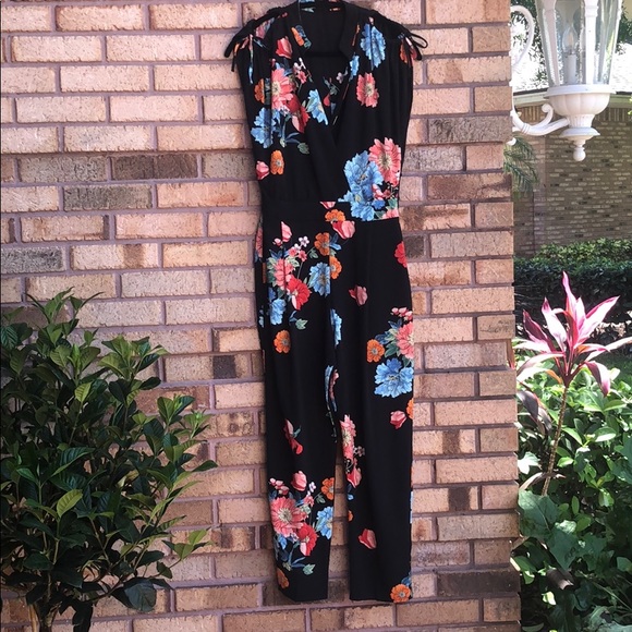 Zara Pants - Zara Basic collection Flower jumpsuit